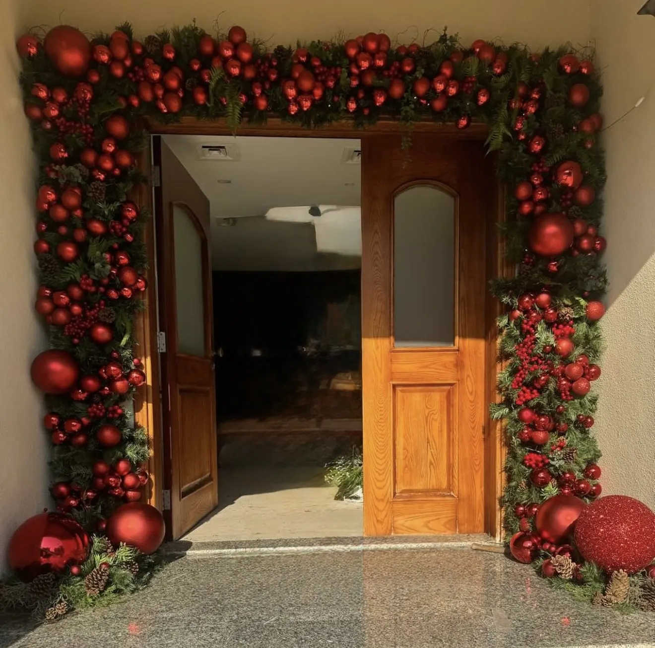 Bauble-framed doorway — Christmas décor by Aura