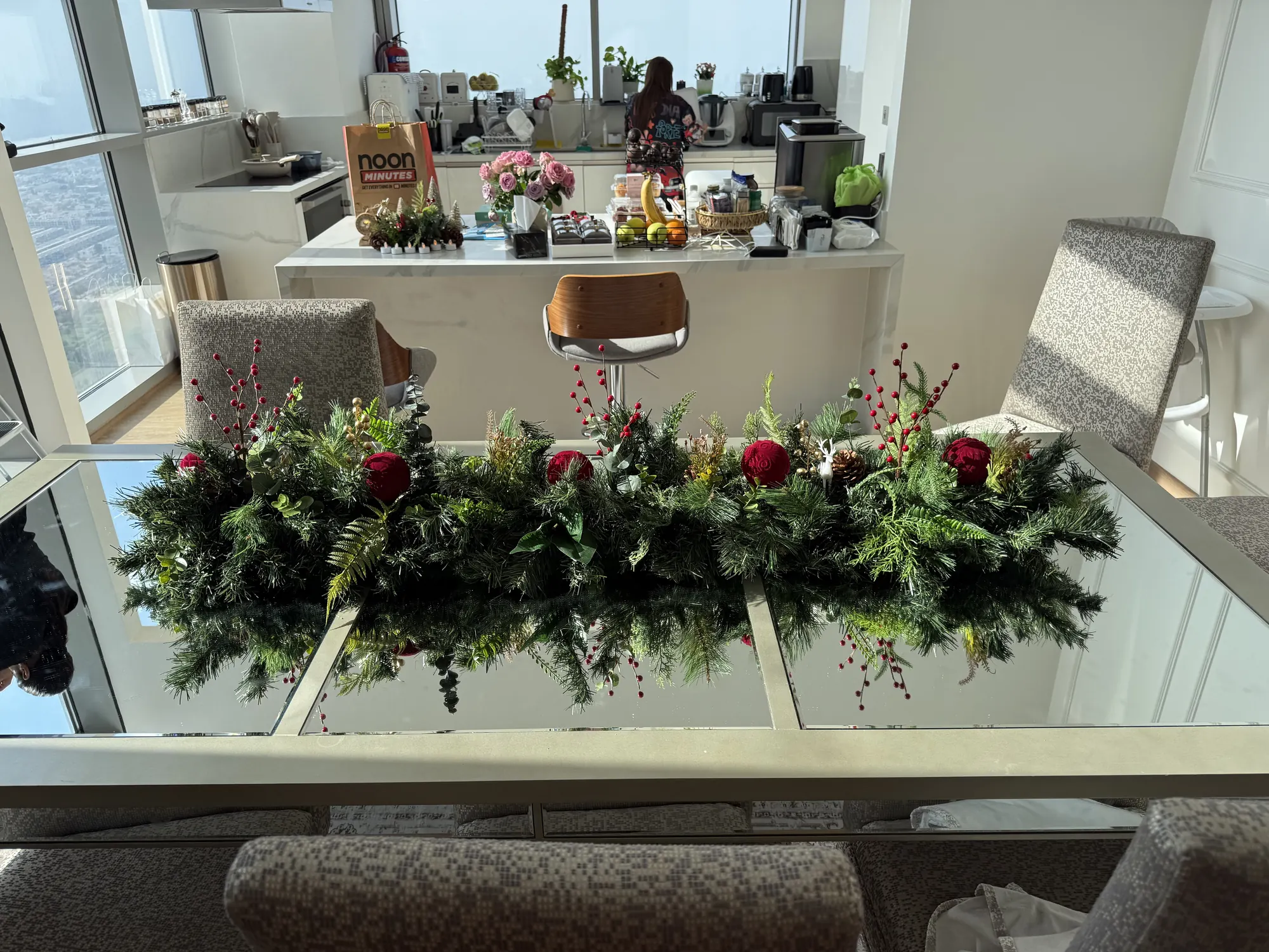 Dining garland centrepiece — Christmas décor by Aura