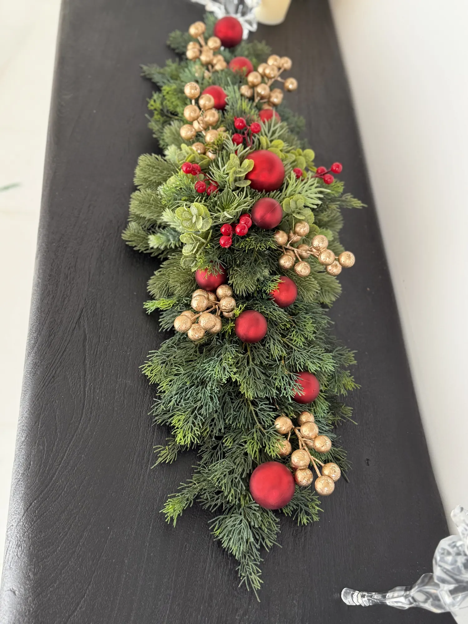 Red and gold table runner — Christmas décor by Aura